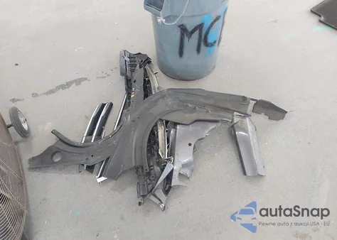 2015 Hyundai Genesis 3.8 z USA, uszkodzony, nr VIN KMHGN4JE9FU070188